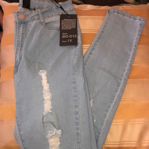 Fashion Nova Jeans - Picture 6 of 7